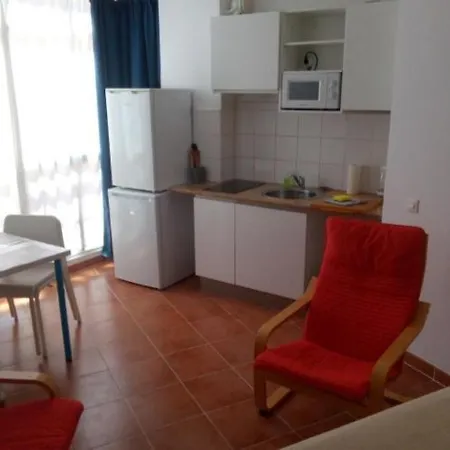 Maite 3 Апартаменти